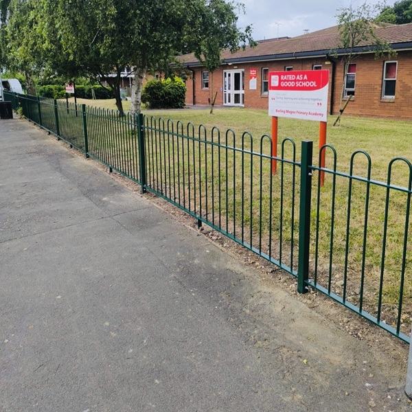 Bow top railings