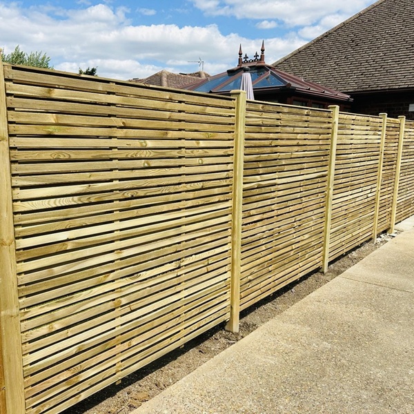 Contemporary fencing and single gates with Elite posts