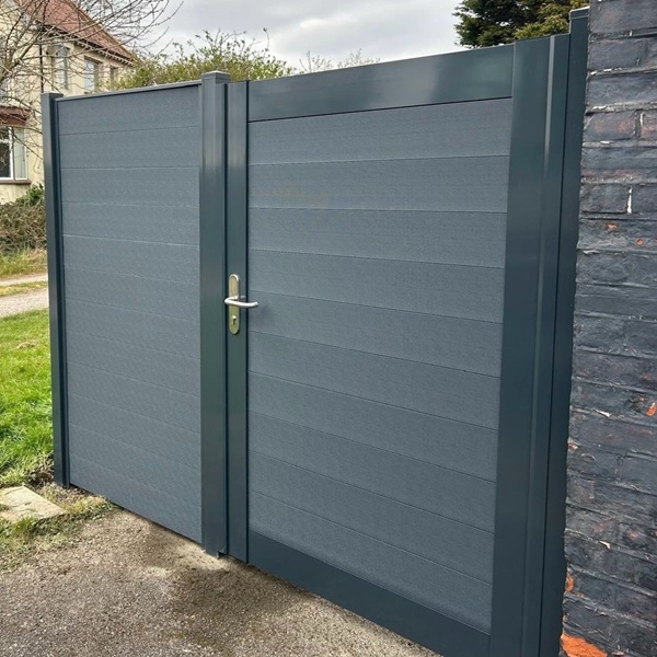 Anthracite Grey DuraPost and Prima boards + gate to match