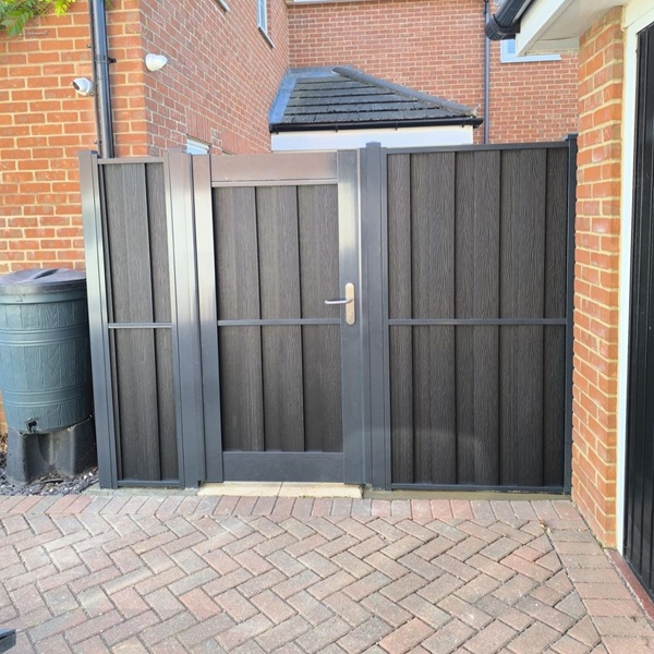 Vento Charcoal boards with A.Grey rails and posts + gate to match
