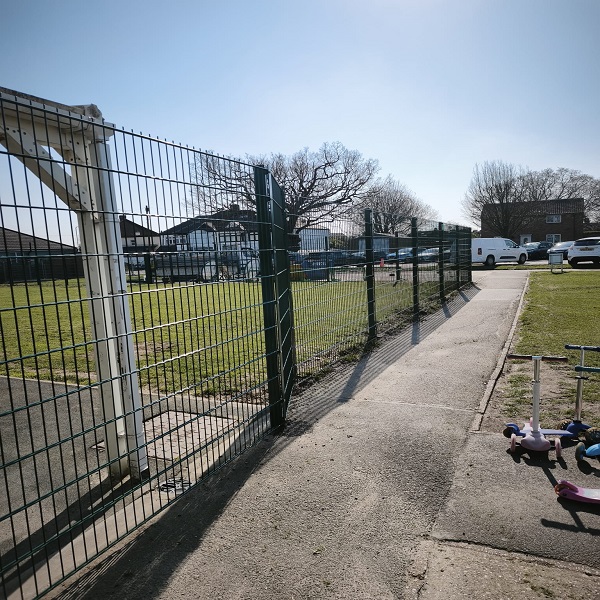 868 Twin Wire 2.0m high (1)