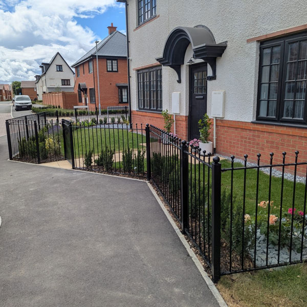 Manor Ball Top Fencing