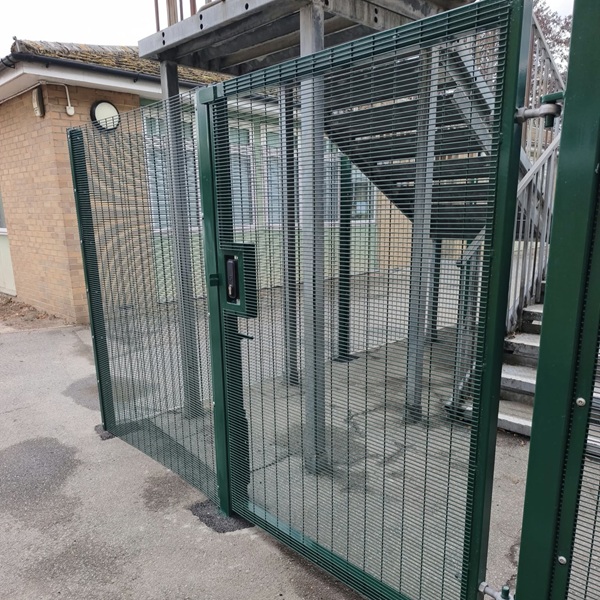 Protek 358 and exit gate with push pad