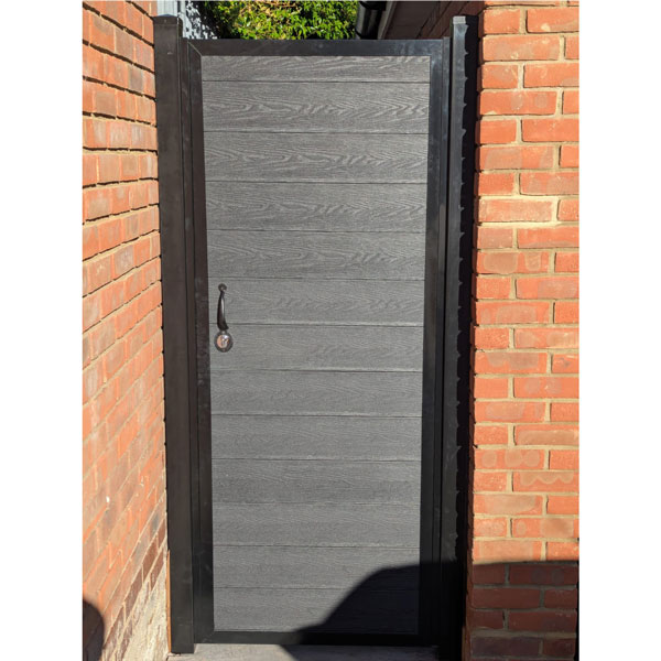 DuraPost Vista Gate with Aluminium Surround (Black frame and surround with Slate boards)