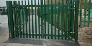 Round Nosed and Notched Palisade Fencing and gates